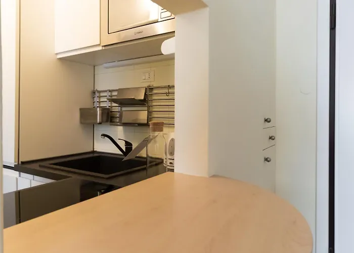 Italianway Easy - Cipro 5 * Milano